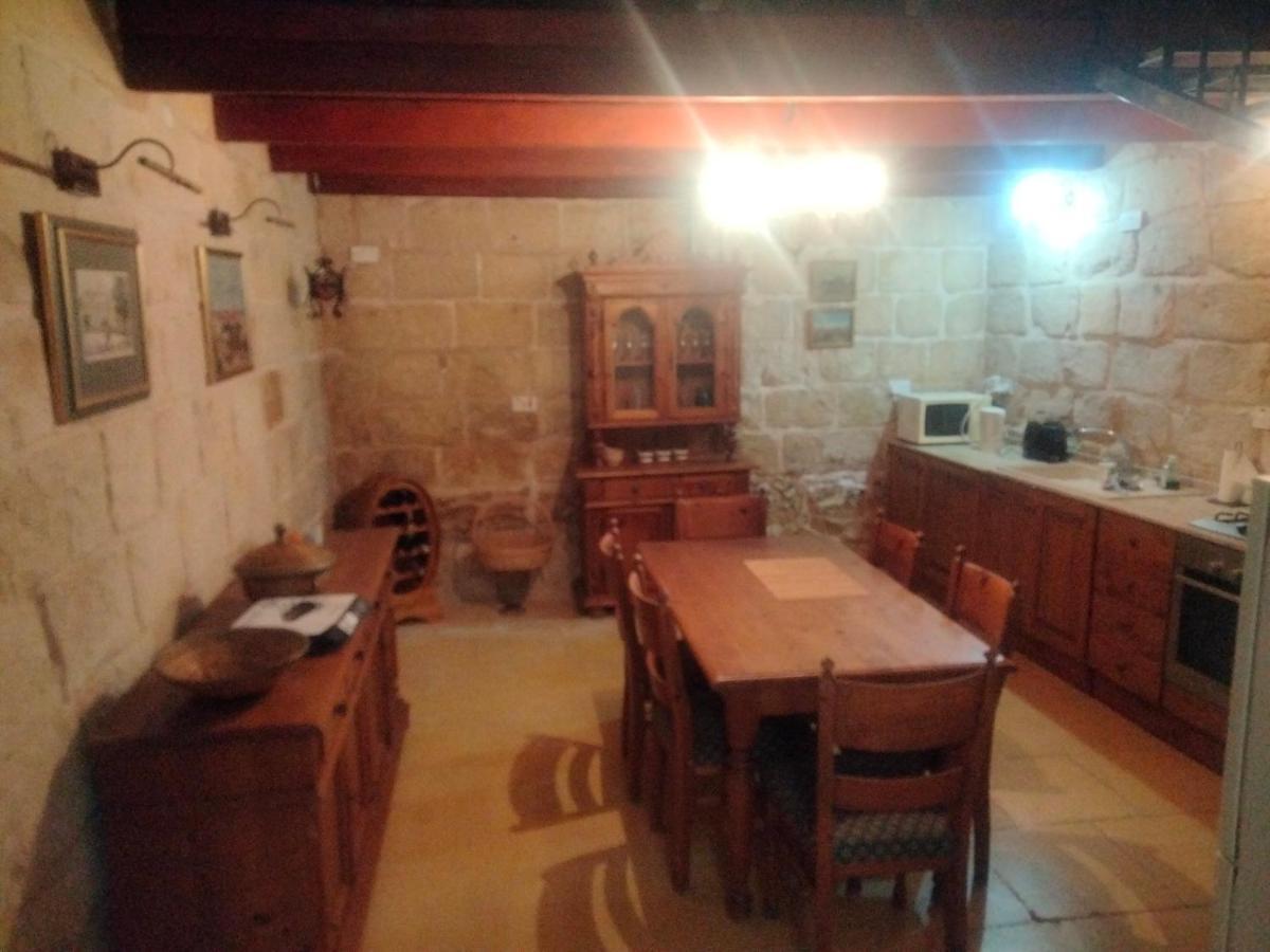 Charming 17Th Cent House Of Character In The Famous 3 Cities, Right Next To Valletta Cospicua Exterior photo
